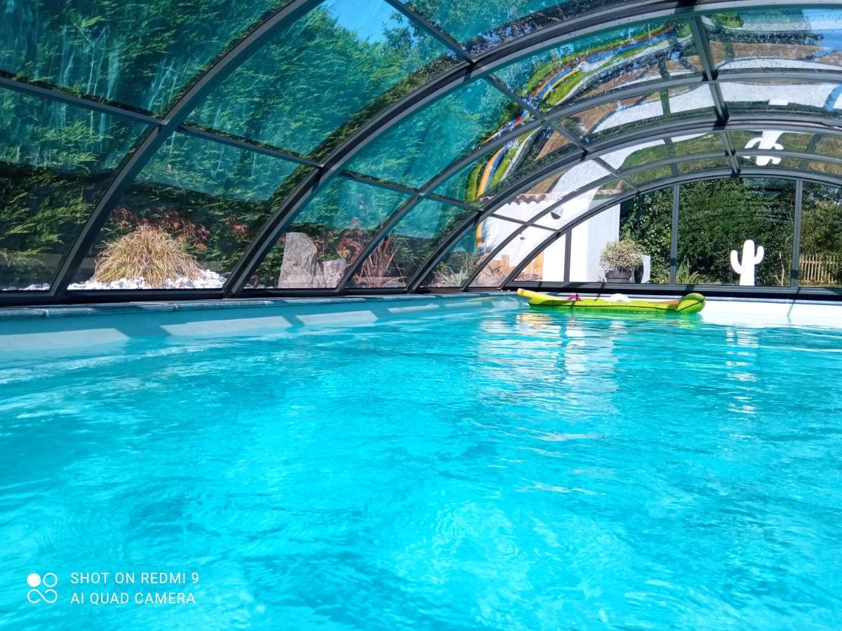 Mas Des Vignes Piscine Chauffee Bed & Breakfast Le Champ-Saint-Pere Exterior photo