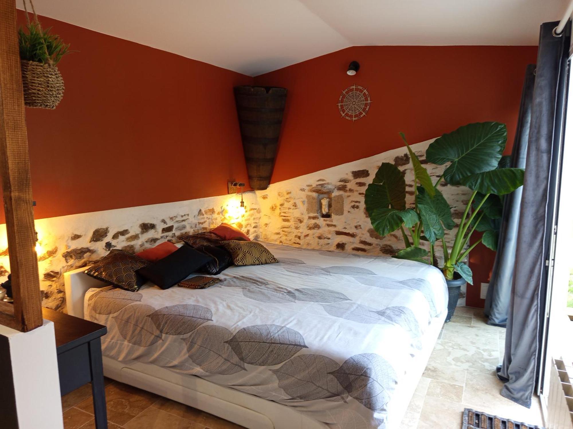 Mas Des Vignes Piscine Chauffee Bed & Breakfast Le Champ-Saint-Pere Exterior photo